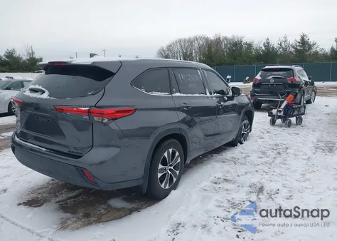 2021 Toyota Highlander Xle from USA, damaged, VIN 5TDGZRBH3MS106828